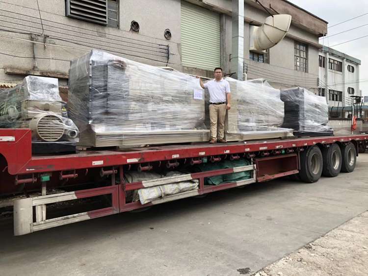 4臺二手康明斯發(fā)電機出口所羅門群島